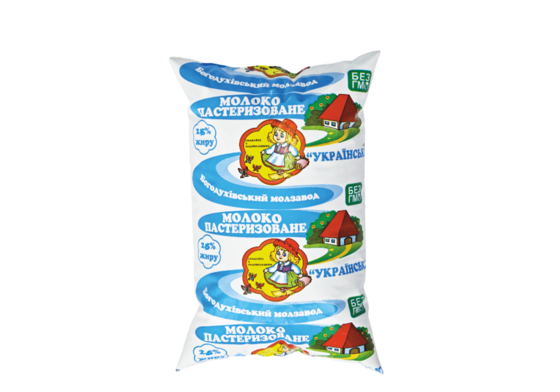 Молоко коров'яче Українське пастеризоване, плівка поліетиленова, 2,6%, 870г